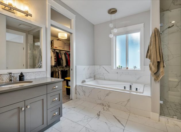 35-Master Bathroom