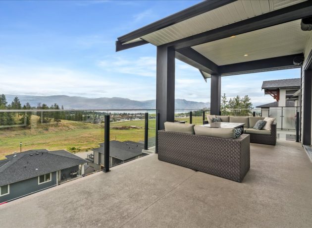 54-Back Deck View